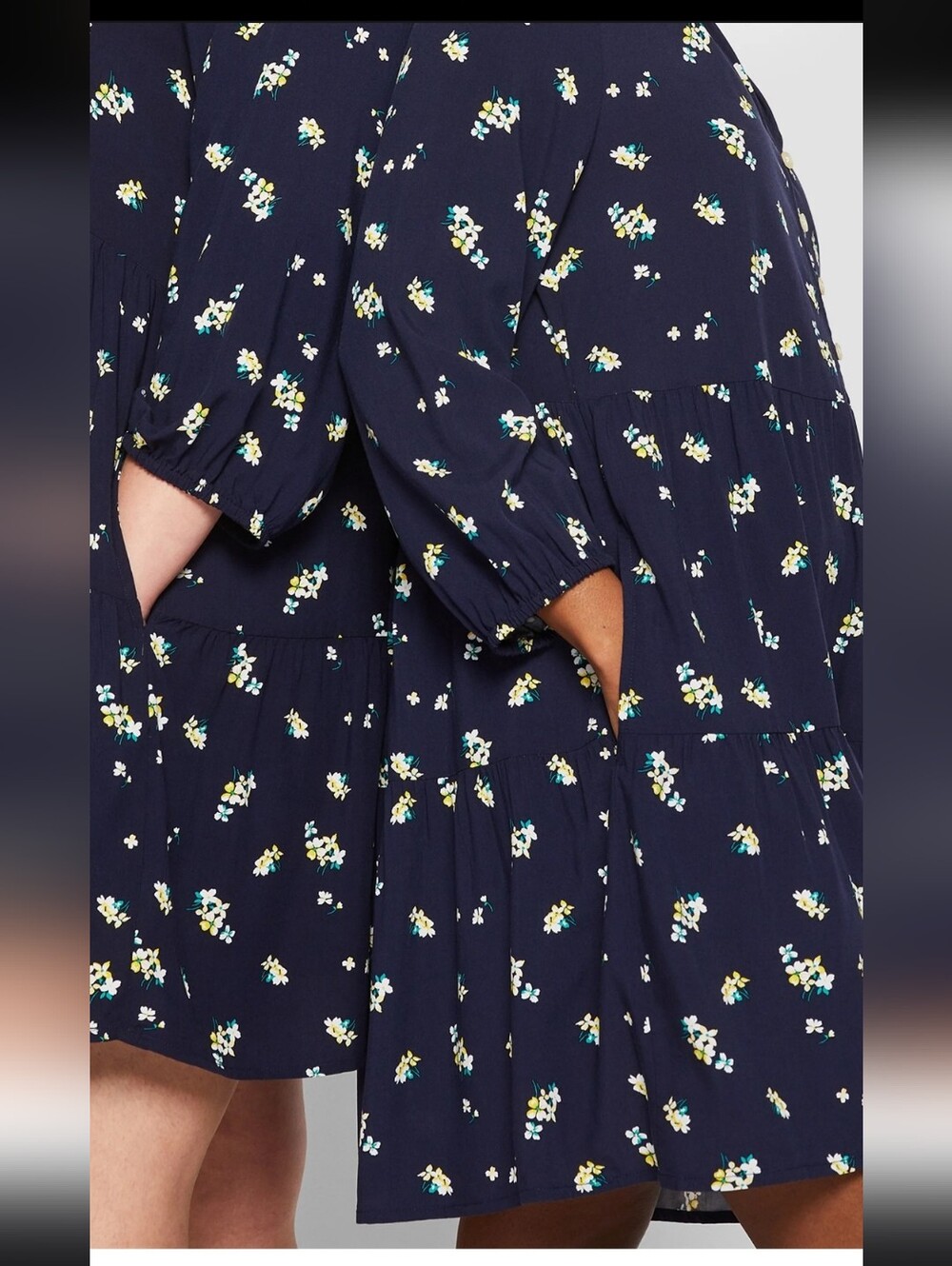 GAP Navy Floral Tiered Mini Dress Size Large Rayon Ruffle Neck Cottagecore Boho